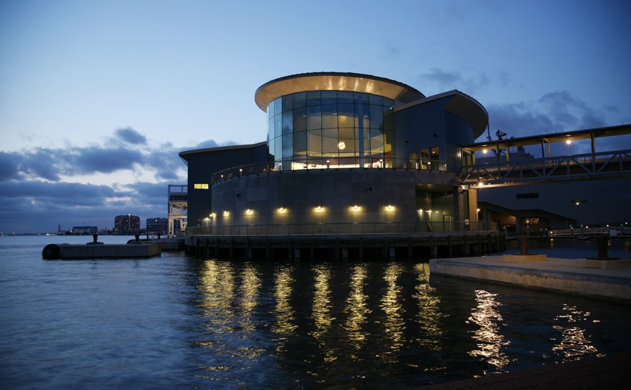 Half Moone Cruise and Celebration Center真实场馆外景