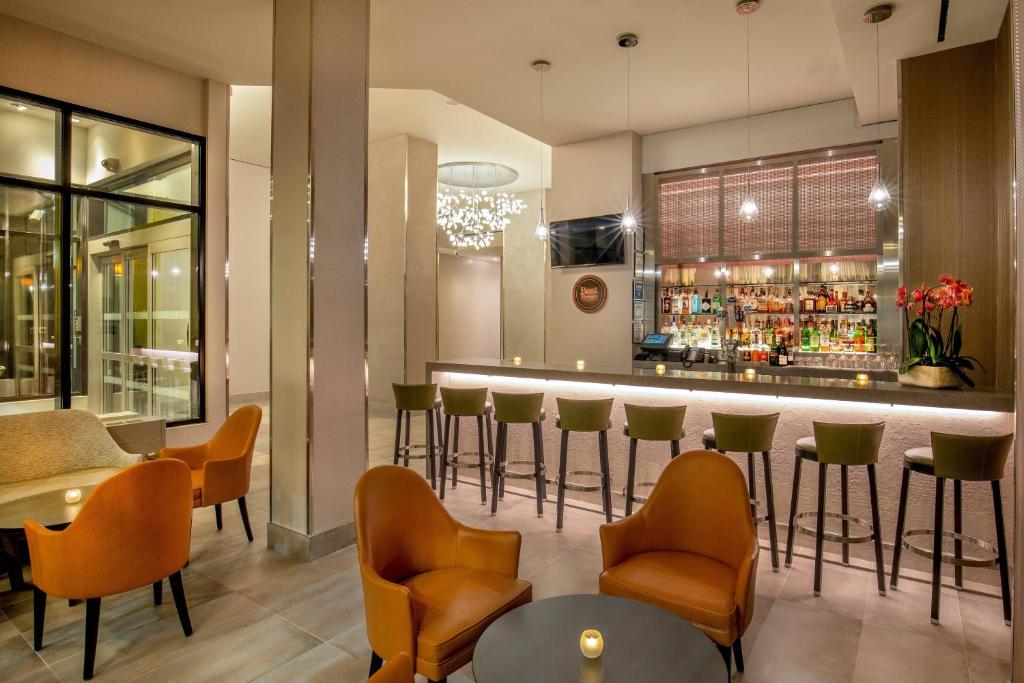 市区时代广场福朋喜来登酒店 酒店外观与住宿环境