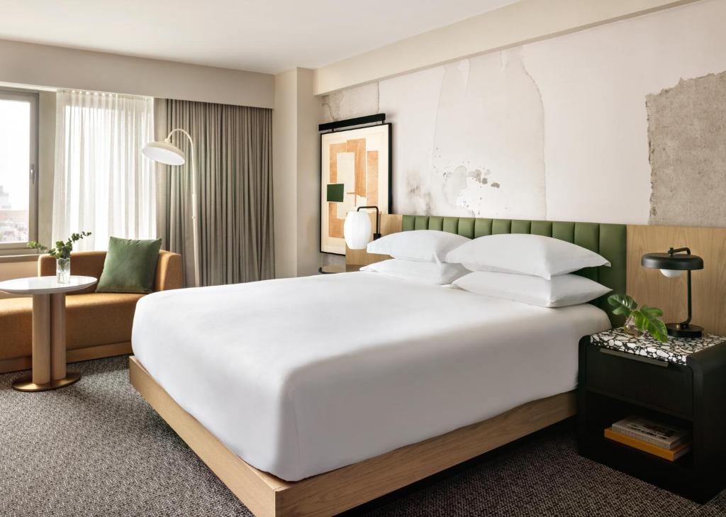 Kimpton Hotel Theta, an IHG Hotel 抵达酒店与周边环境