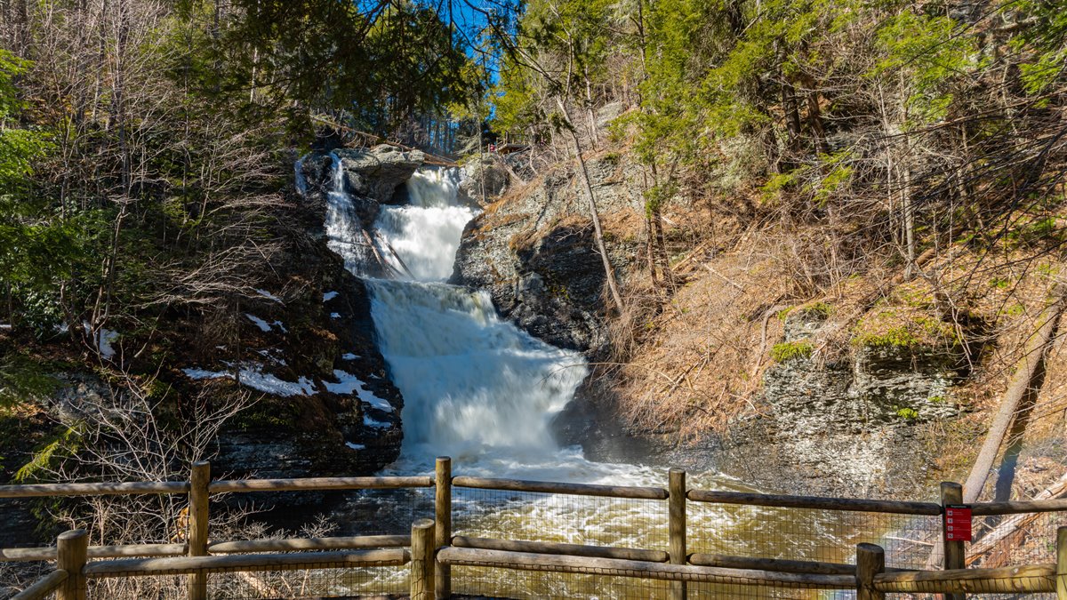 Poconos Delaware Water Gap Bushkill Falls 三日游